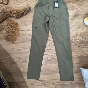 Under Armor mens unstoppable tapered pant